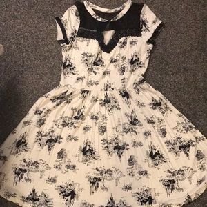 Hot Topic Disney Princesses M soft T dress